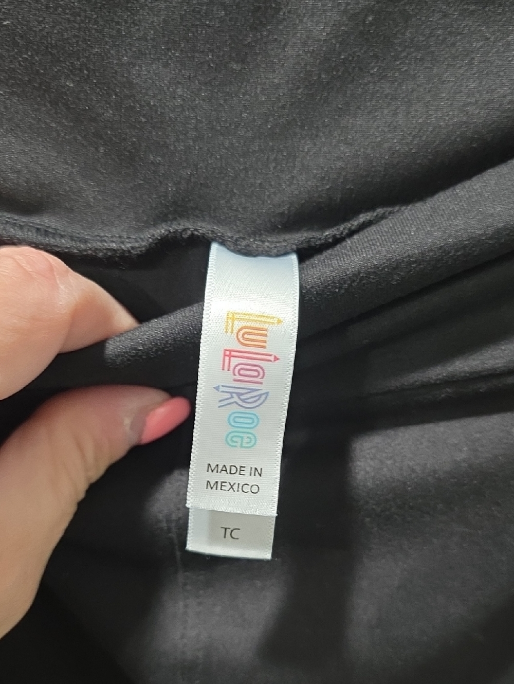LULAROE LEGGINGS - Picture 2 of 3